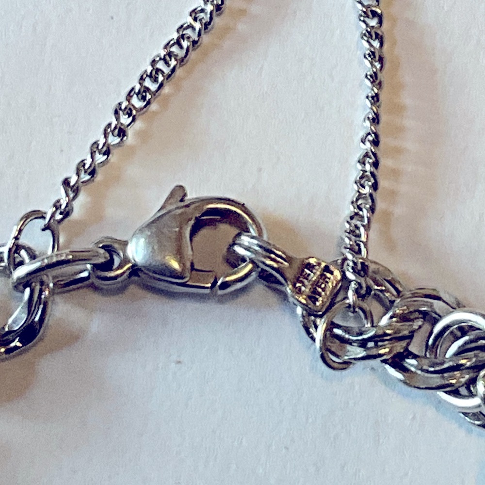 Sterling Silver James Avery 12 Charm Bracelet with Various Retired Charms - Picture 8 of 16